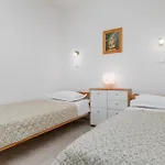 Ljiljana דירה *