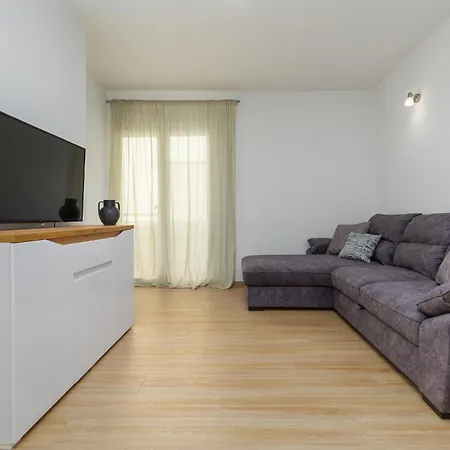 Ljiljana Apartment *