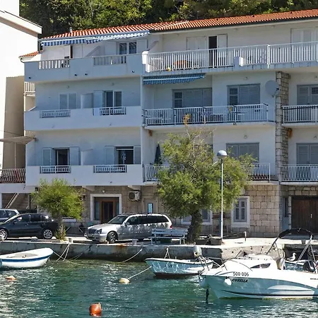 Apartman Ljiljana *